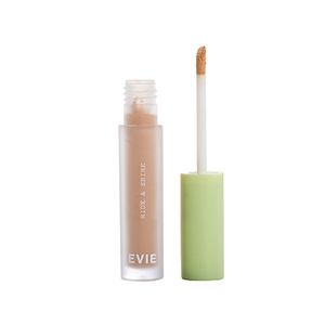 Corrector Hide and Shine