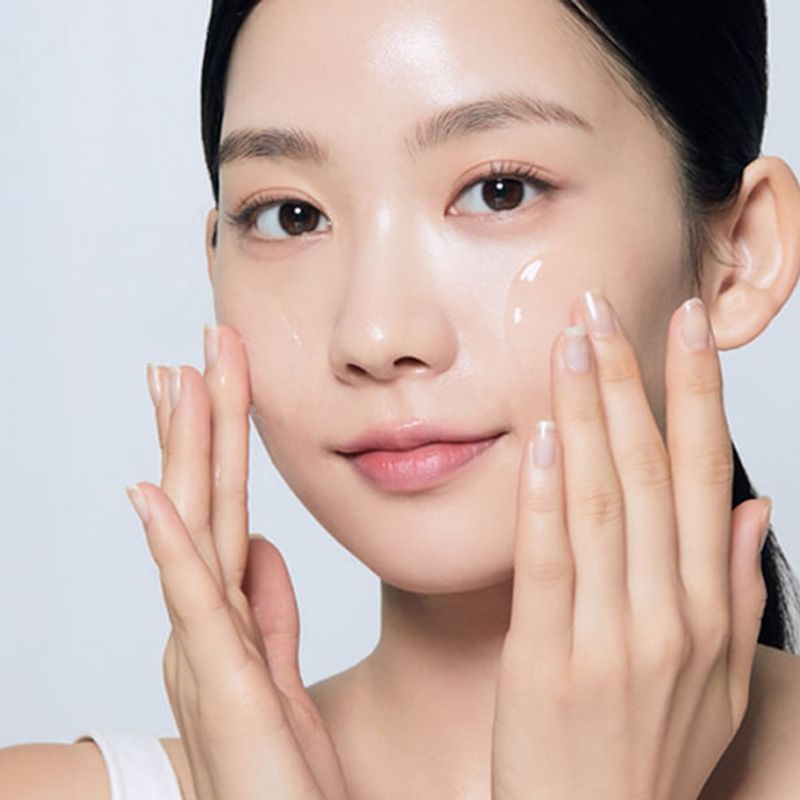 Gel-Exfoliante-con-Acido-Hialuronico-Floria-Brightening-Hyaluronic-Peeling-Gel